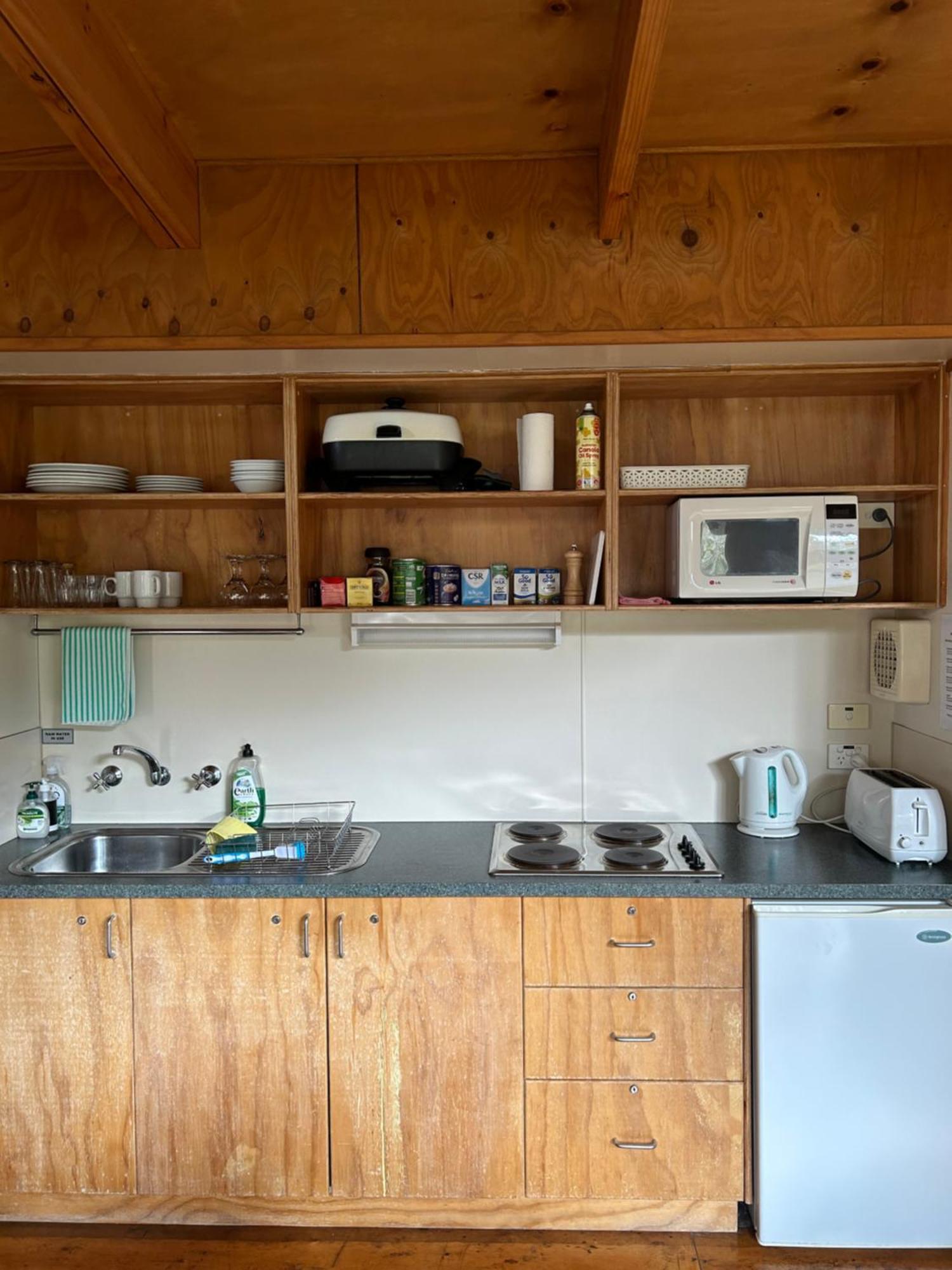 Base Camp Tasmania Hotel New Norfolk Ngoại thất bức ảnh